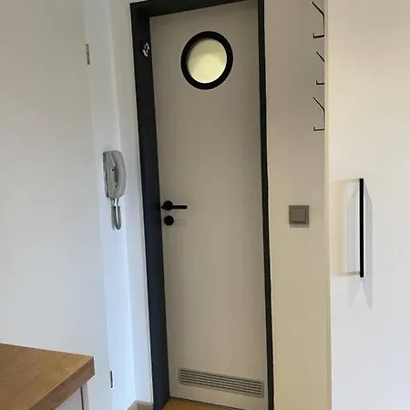 Stylische Suedsternchen *